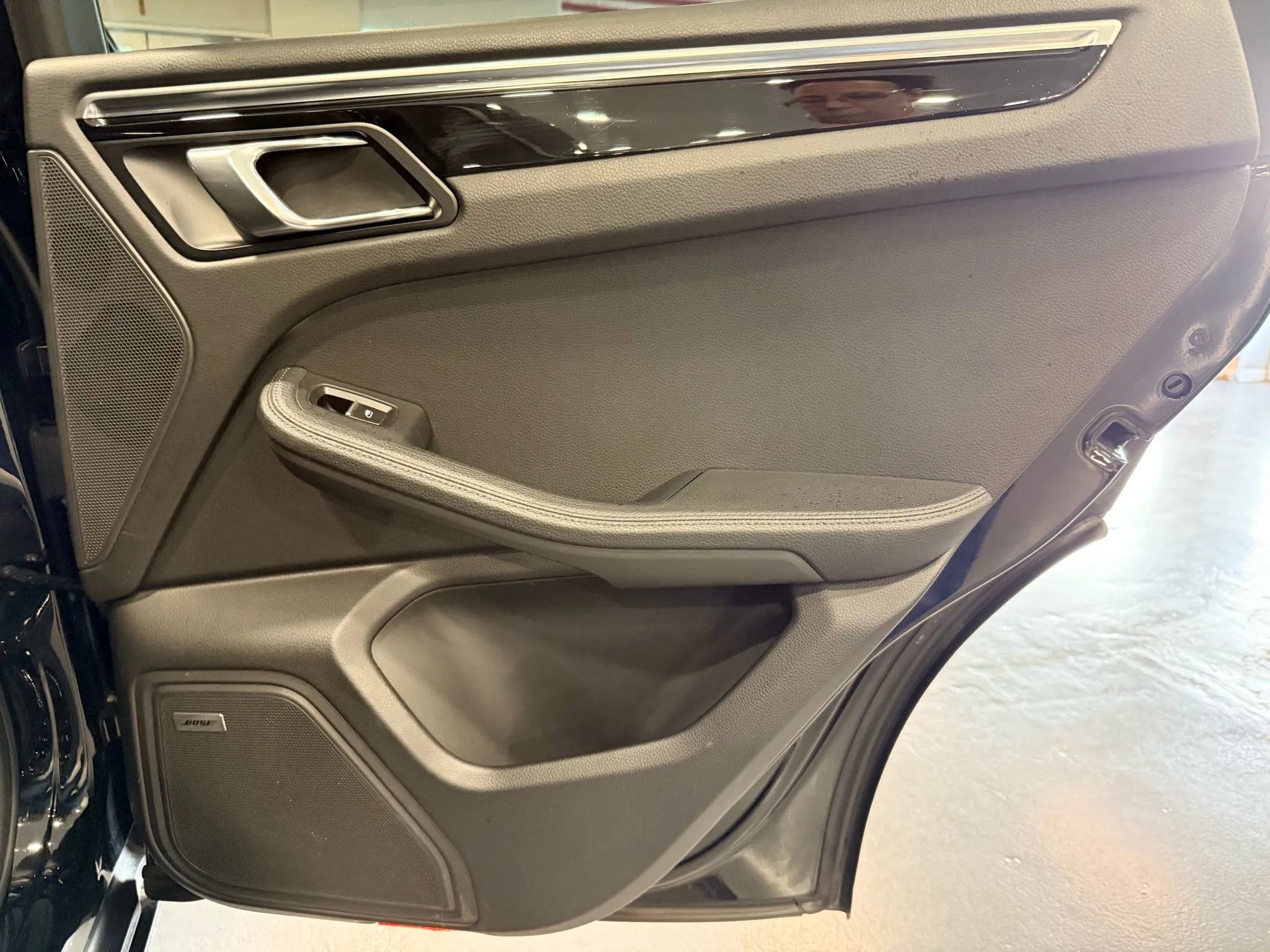 Used 2018 Porsche Macan Sport Edition image 35