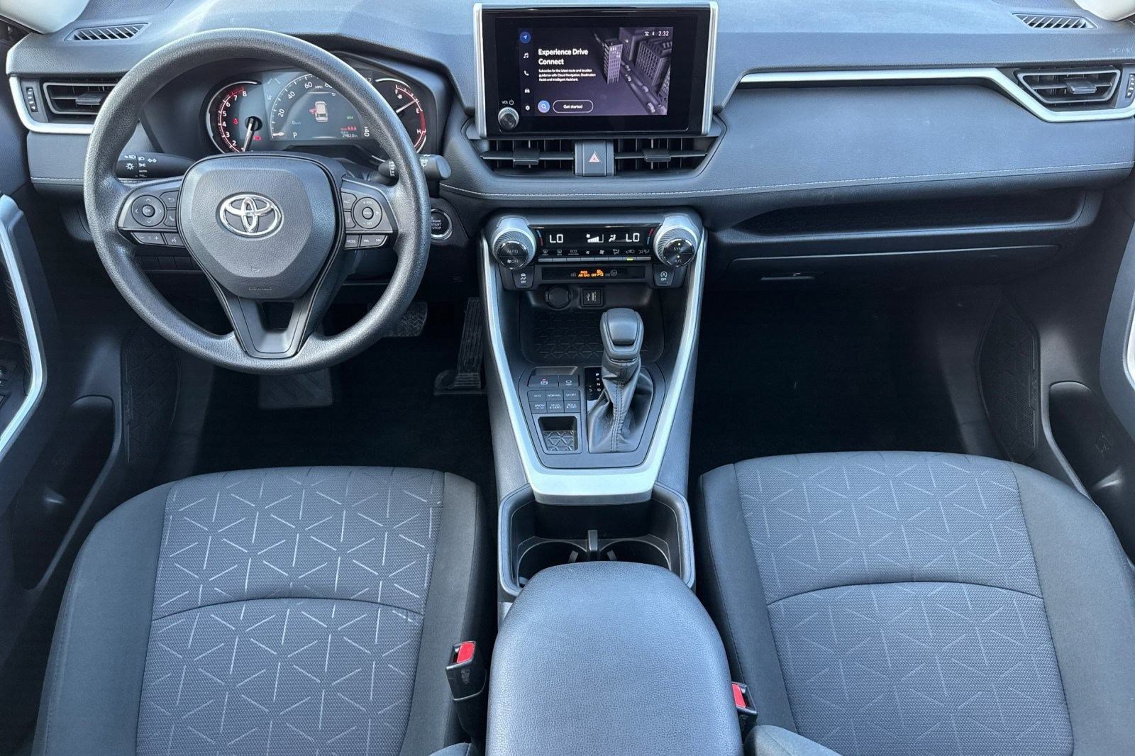 Used 2025 Toyota RAV4 XLE w/ Convenience Package image 16