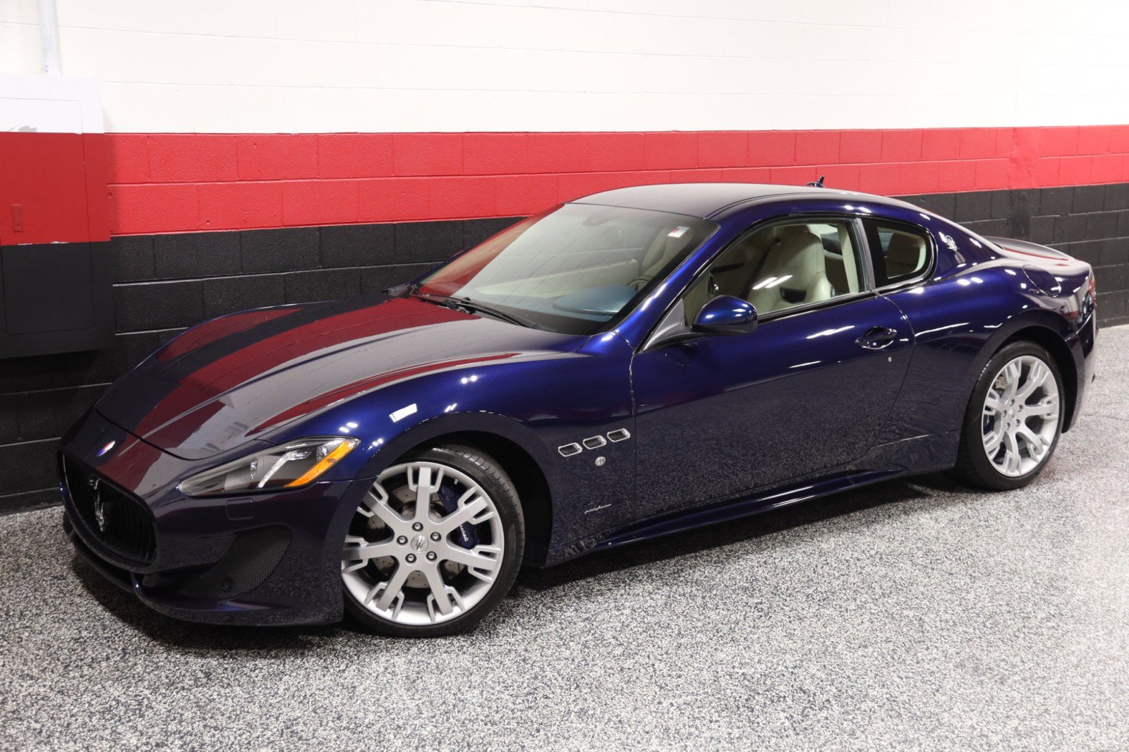 Used 2014 Maserati GranTurismo Sport RWD image 18