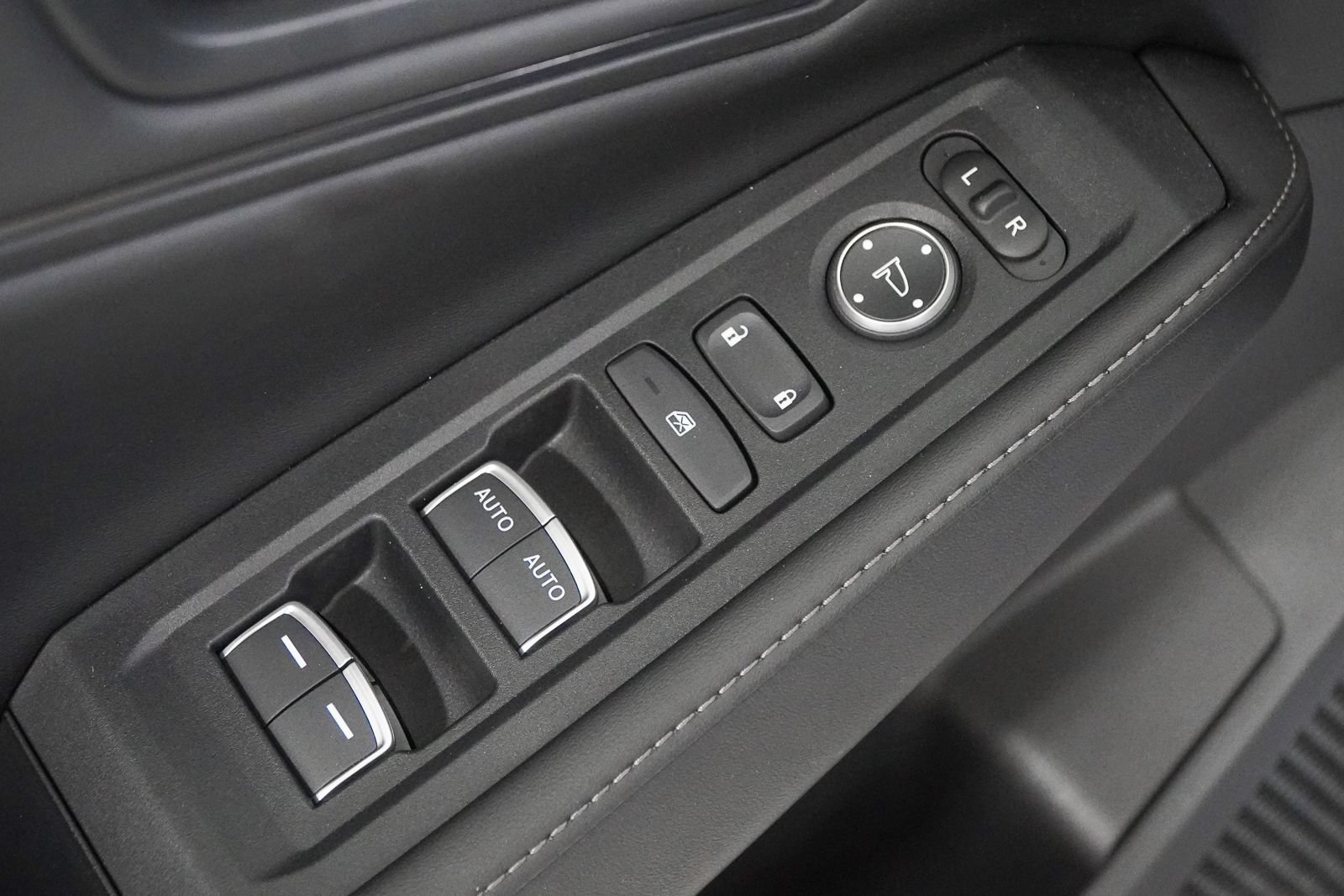 Used 2025 Honda Accord Sport image 18