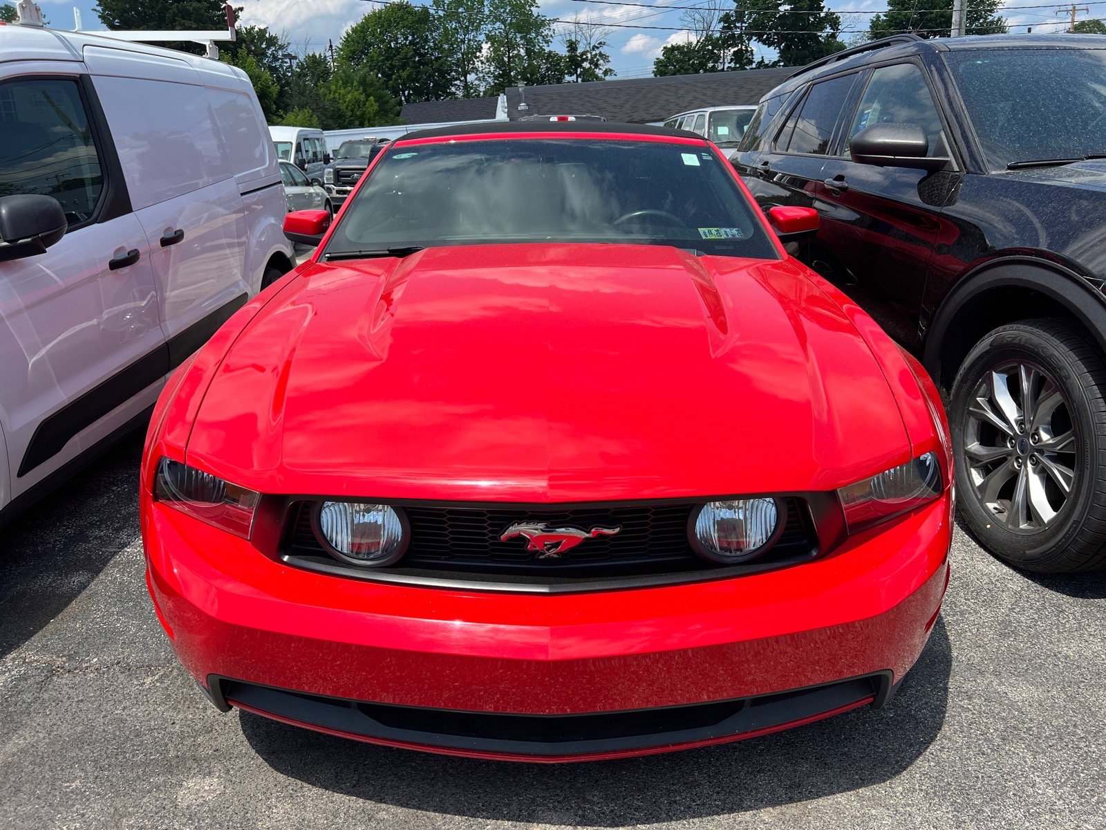 Used 2012 Ford Mustang GT Premium RWD image 2