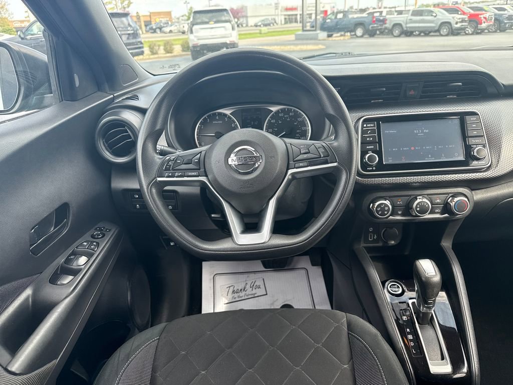 Used 2020 Nissan Kicks S image 15