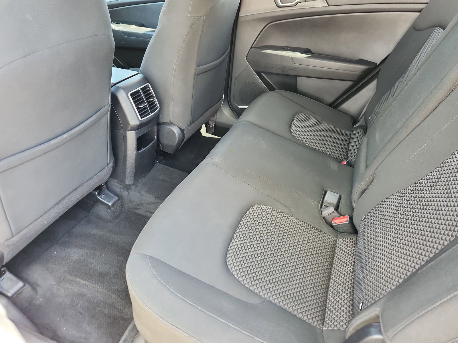 Used 2023 Kia Sportage LX image 11