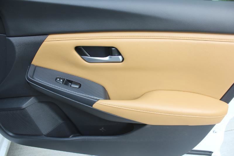 Used 2022 Nissan Sentra SV w/ SV Premium Package FWD image 23