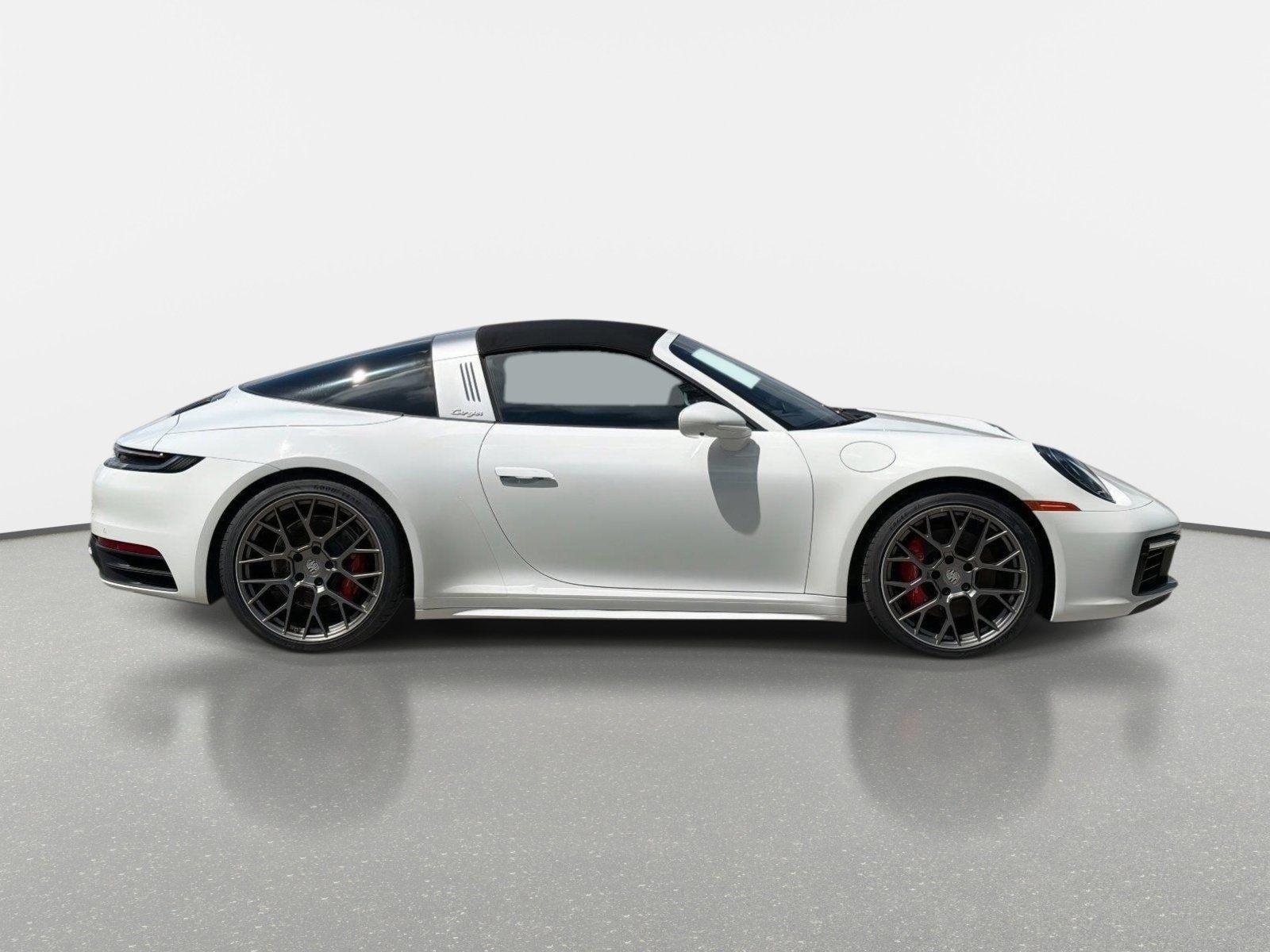 Used 2023 Porsche 911 Targa 4S AWD/4WD image 2