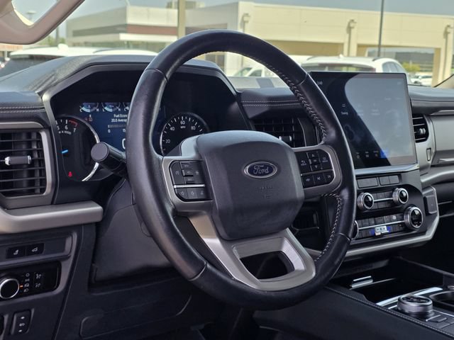 Used 2023 Ford Expedition XLT AWD/4WD image 29
