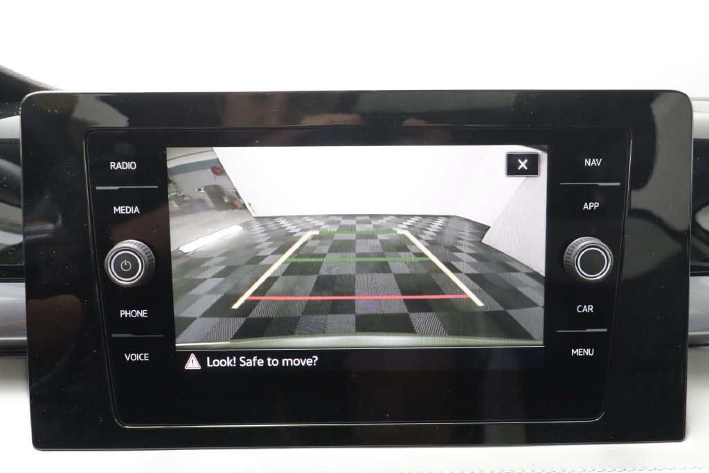 New 2027 Volkswagen Taos SEL AWD/4WD image 12