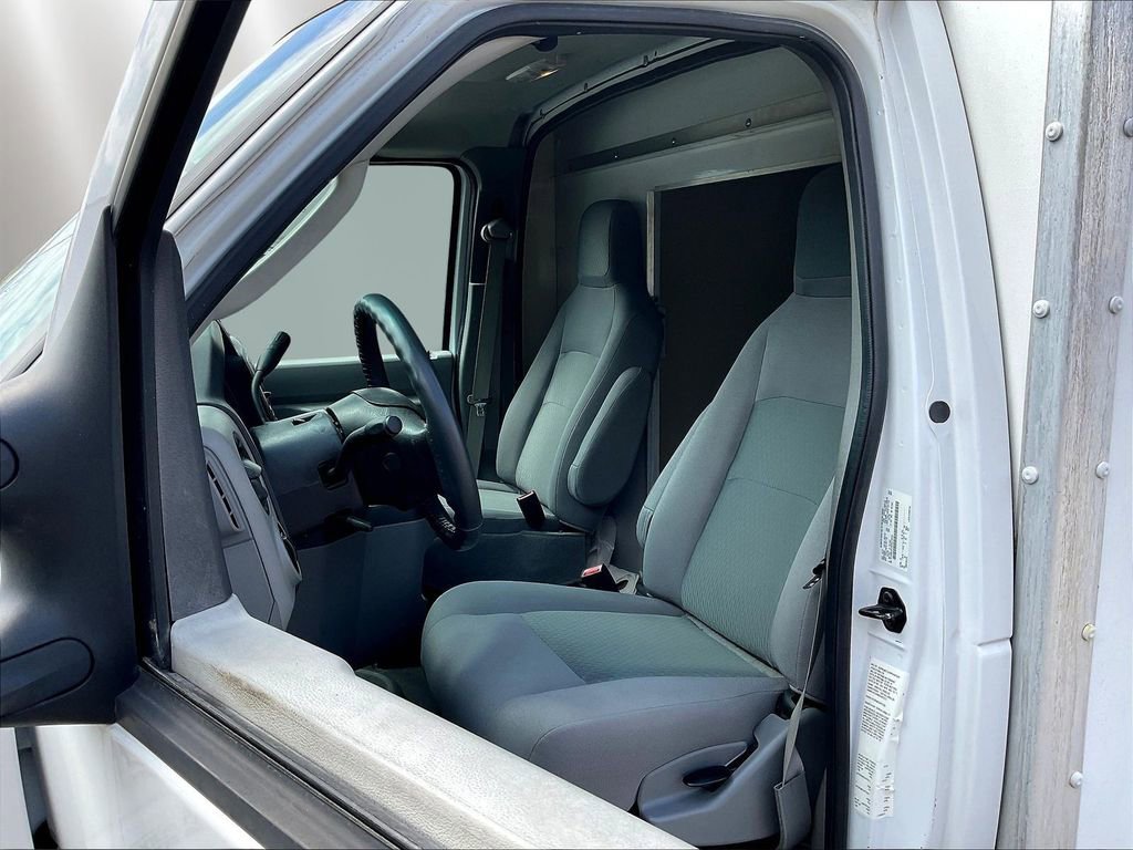 Used 2016 Ford E-350 and Econoline 350 Super Duty RWD image 20