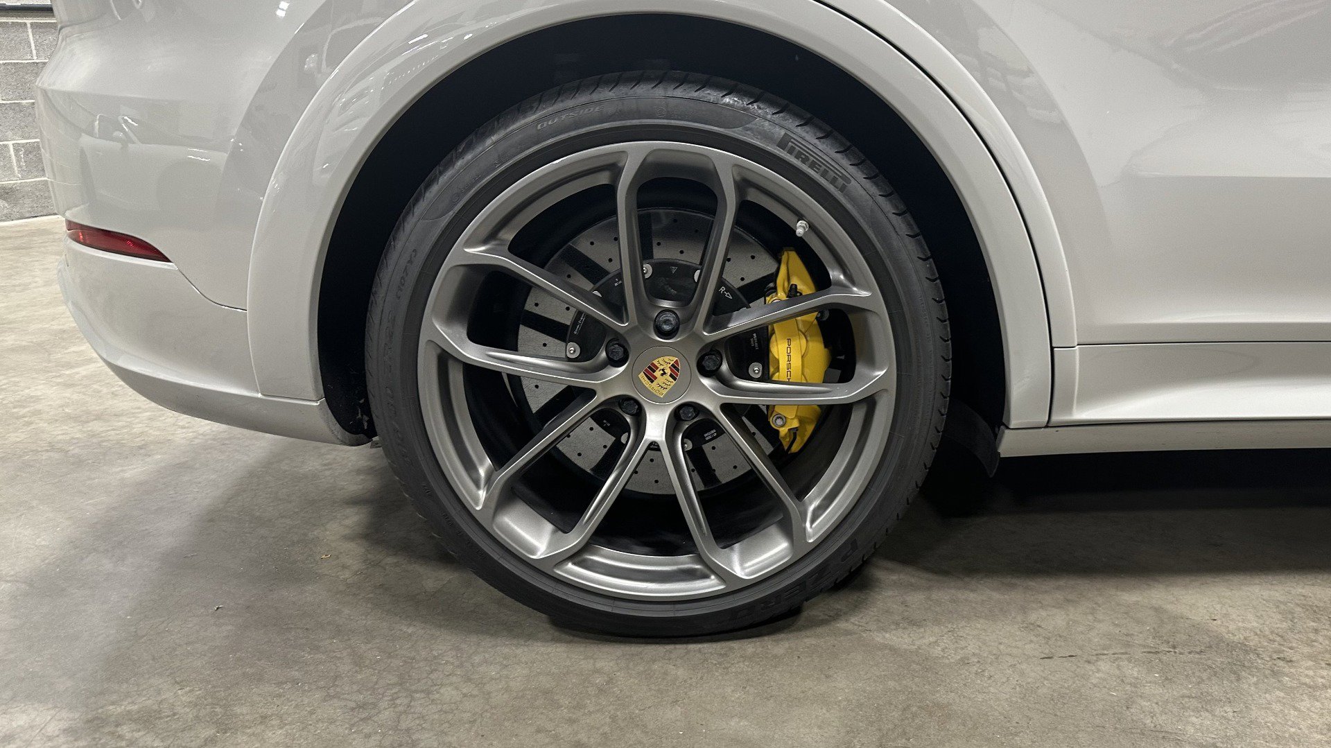 Used 2021 Porsche Cayenne Turbo S image 35