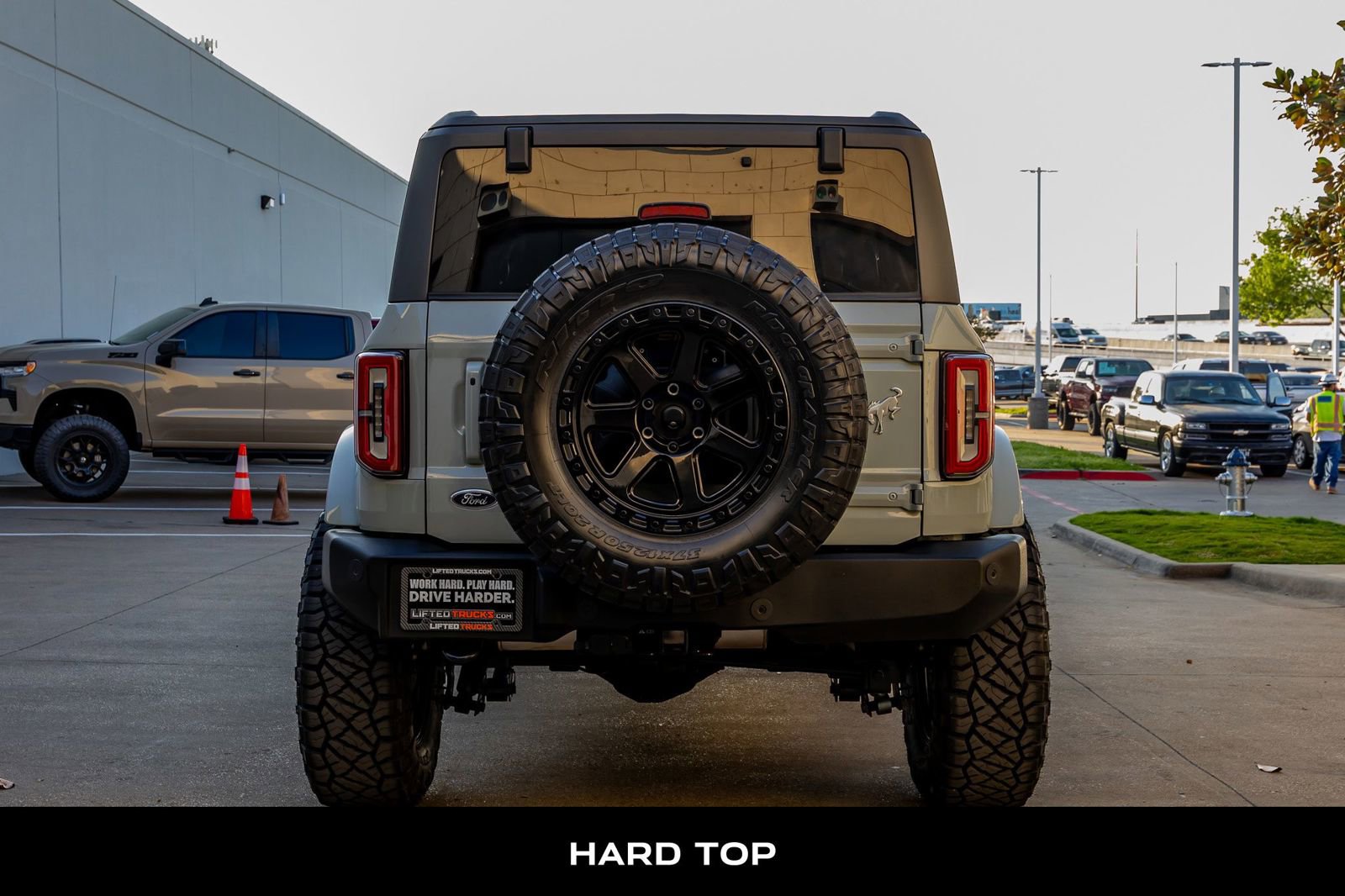 Used 2022 Ford Bronco Outer Banks image 8