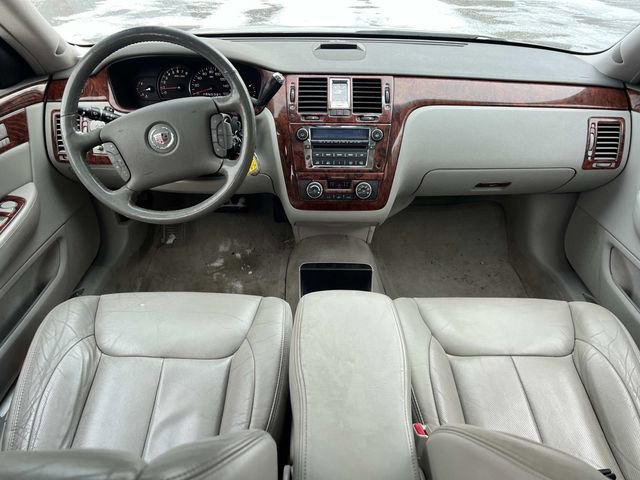 Used 2006 Cadillac DTS w/ Trunk Convenience Package image 14