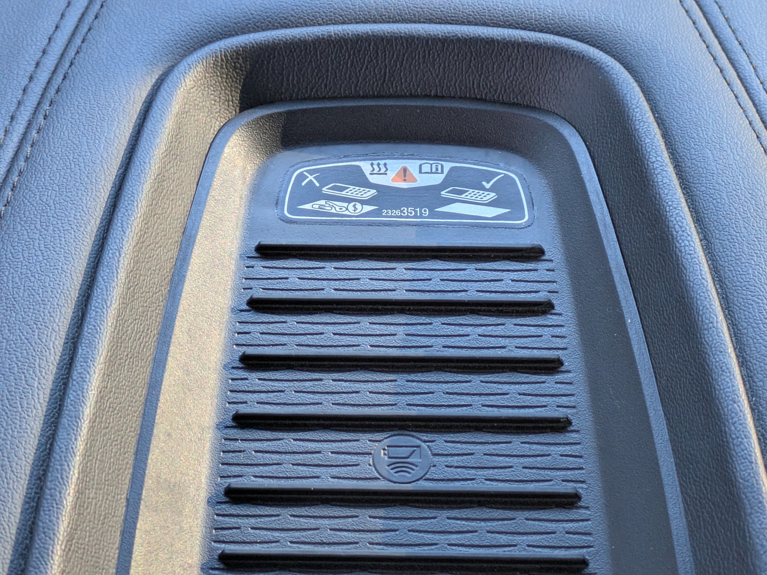 Used 2019 Cadillac Escalade Luxury image 18