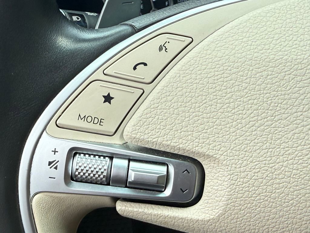 Used 2022 Genesis G80 2.5T RWD image 23