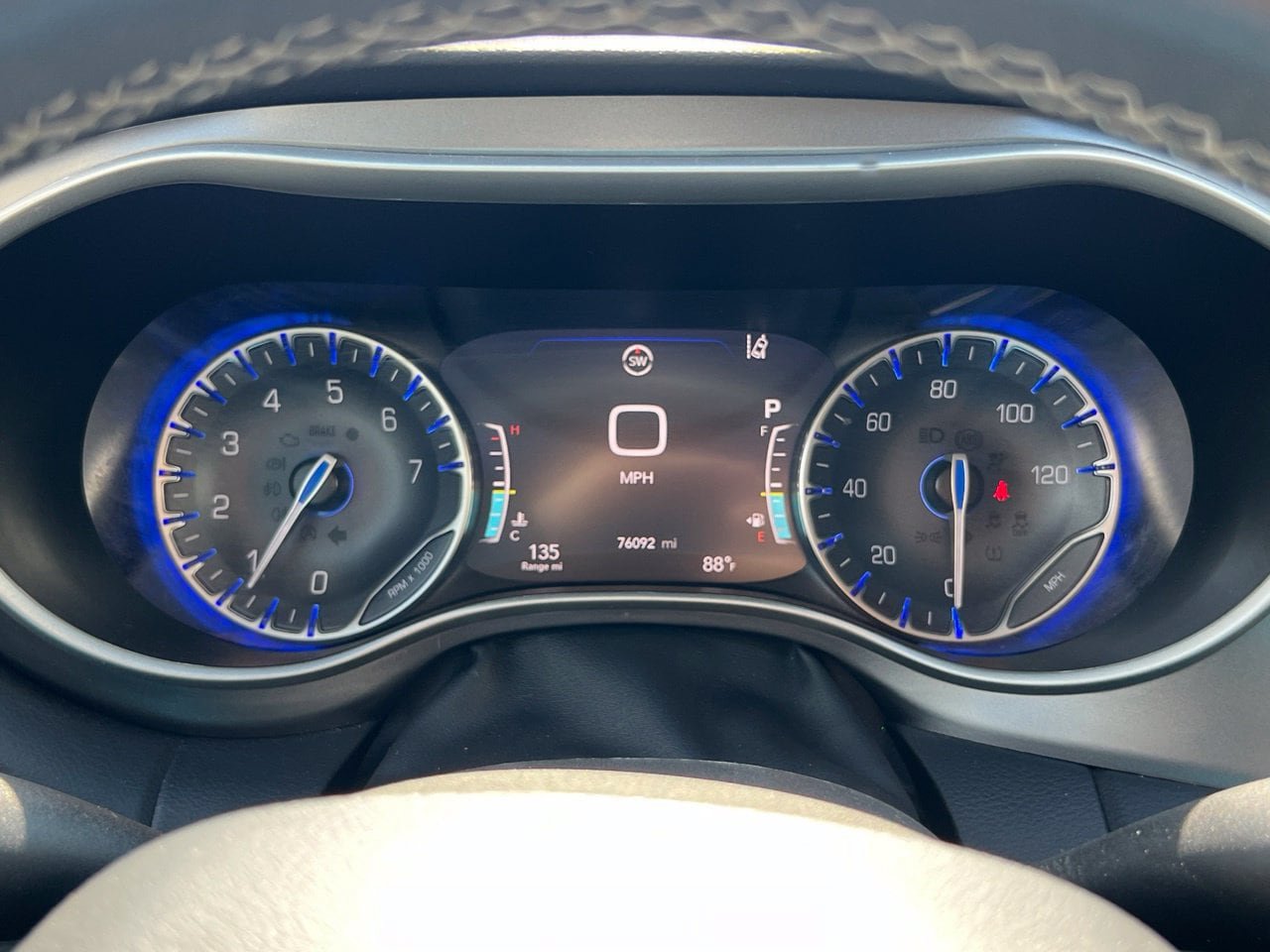 Used 2023 Chrysler Pacifica Touring-L FWD image 16