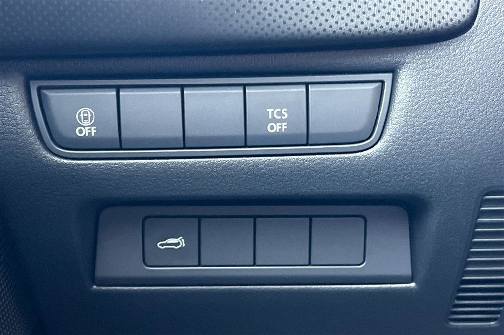 Used 2025 MAZDA CX-50 AWD 2.5 S w/ Weather Package image 31