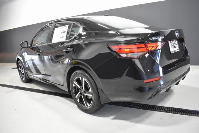New 2025 Nissan Sentra SV image 3