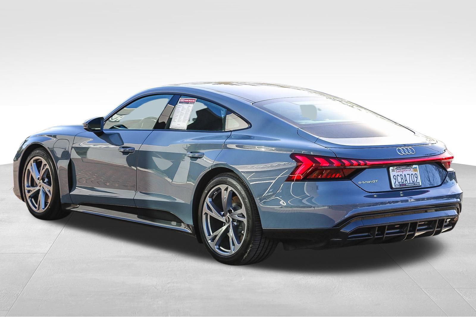 Used 2022 Audi e-tron GT Premium Plus image 6