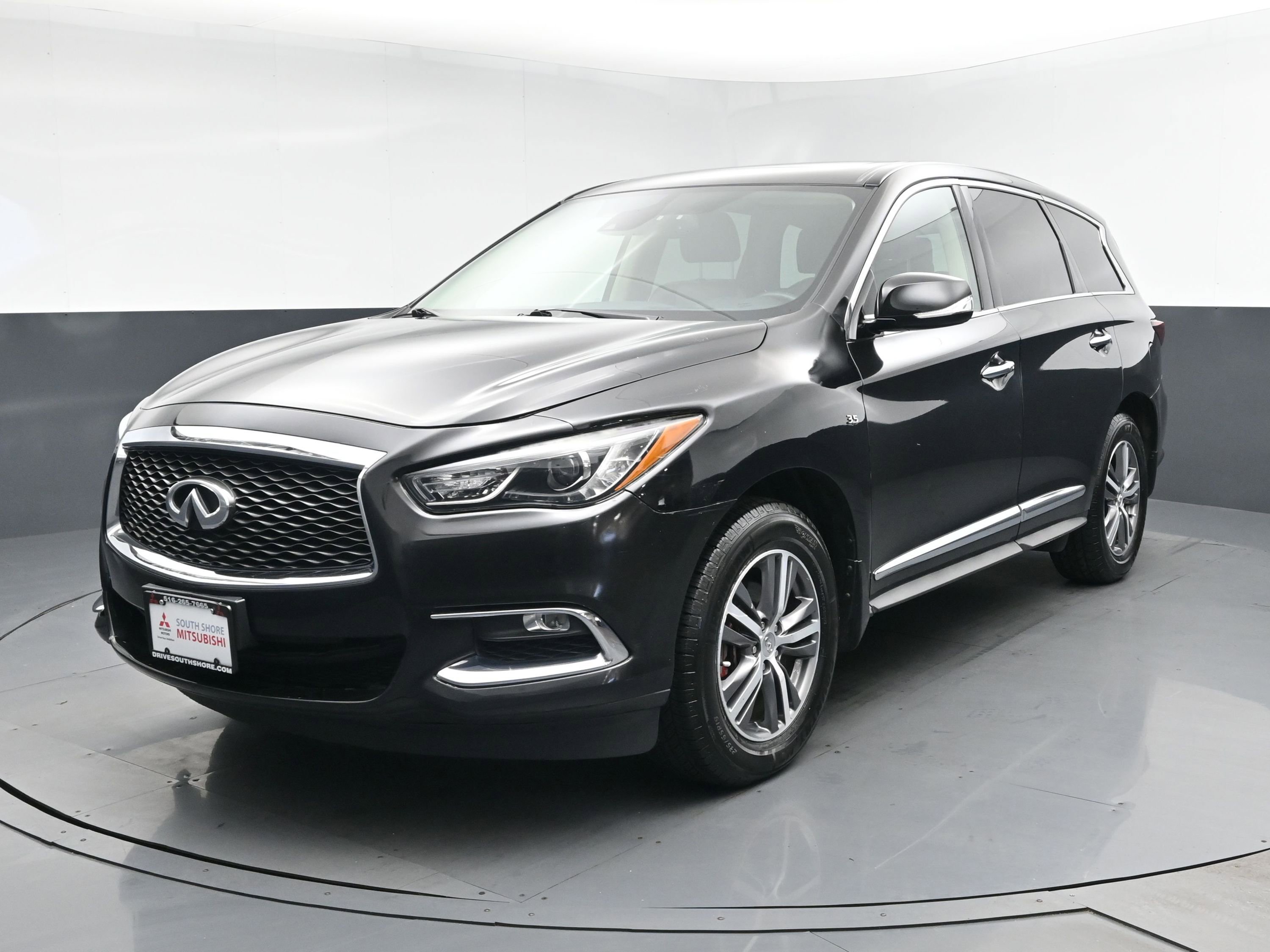 Used 2019 INFINITI QX60 Pure AWD/4WD image 1