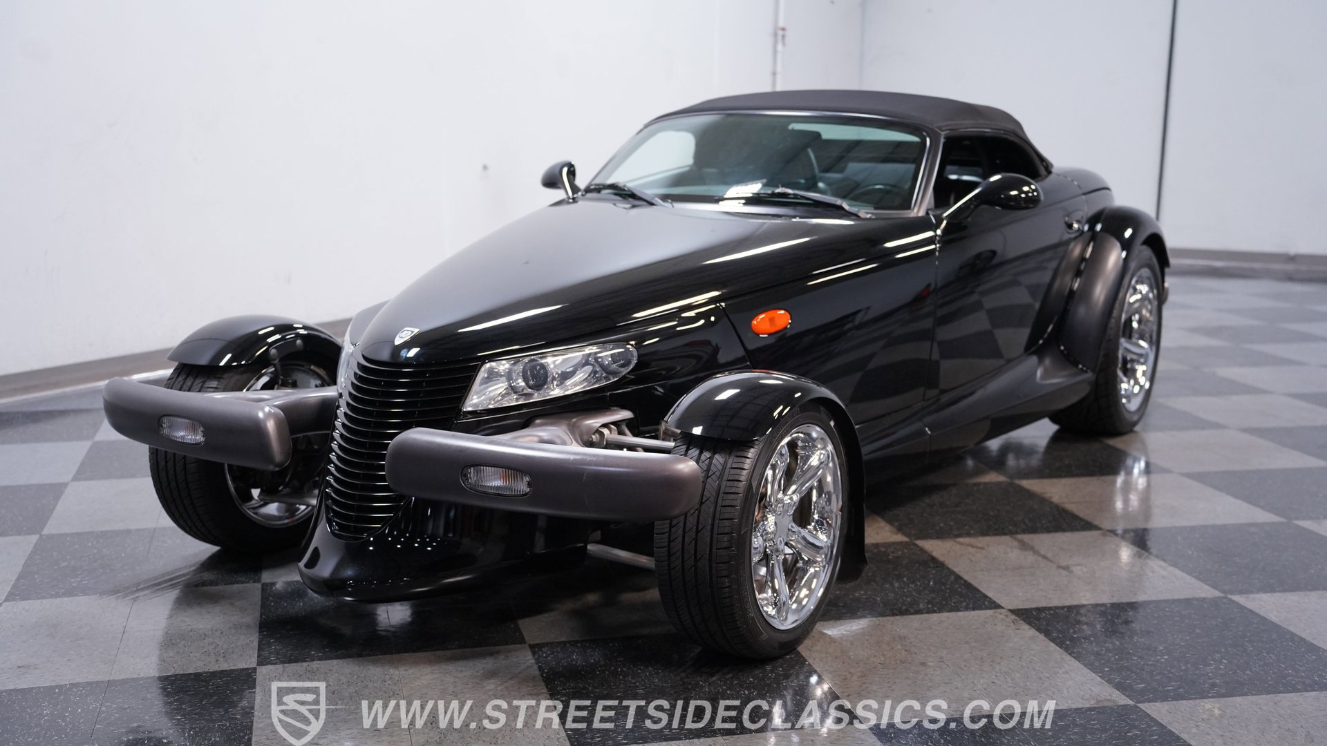 Used 1999 Plymouth Prowler RWD image 17