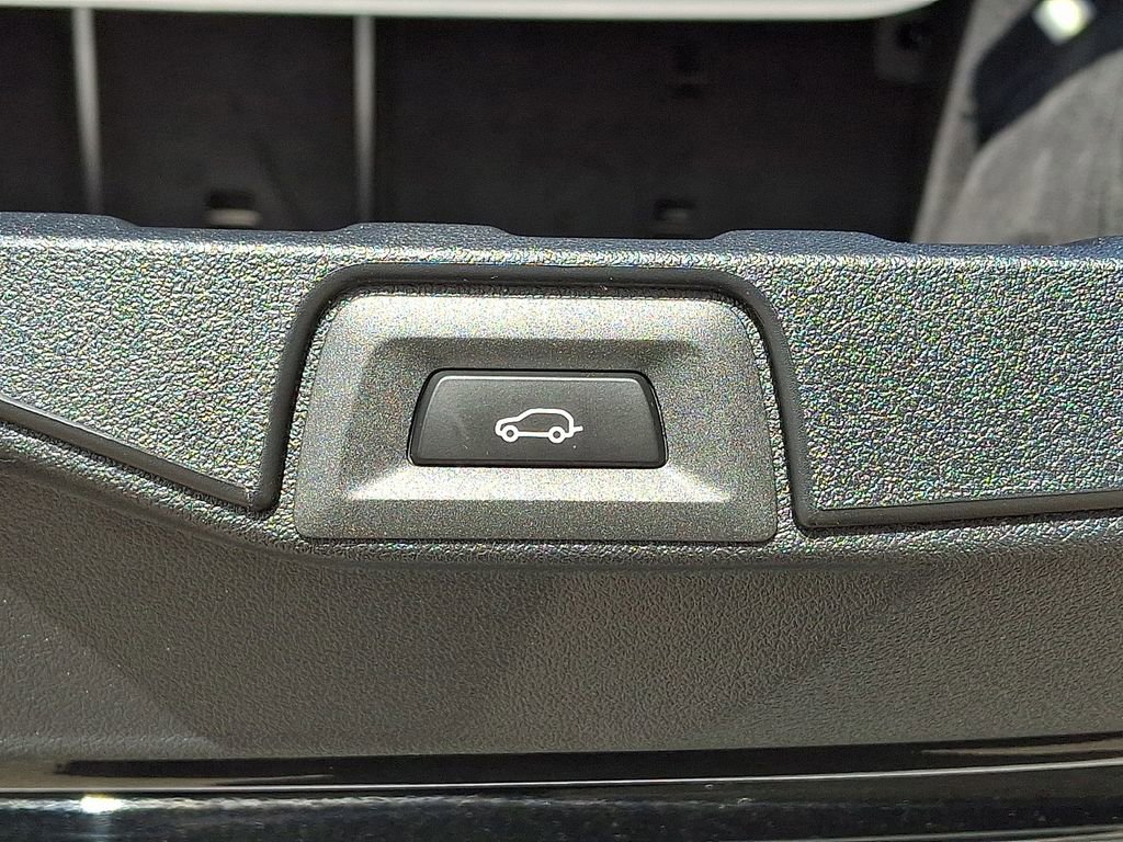 Used 2026 BMW X5 xDrive40i w/ Climate Comfort Package image 30
