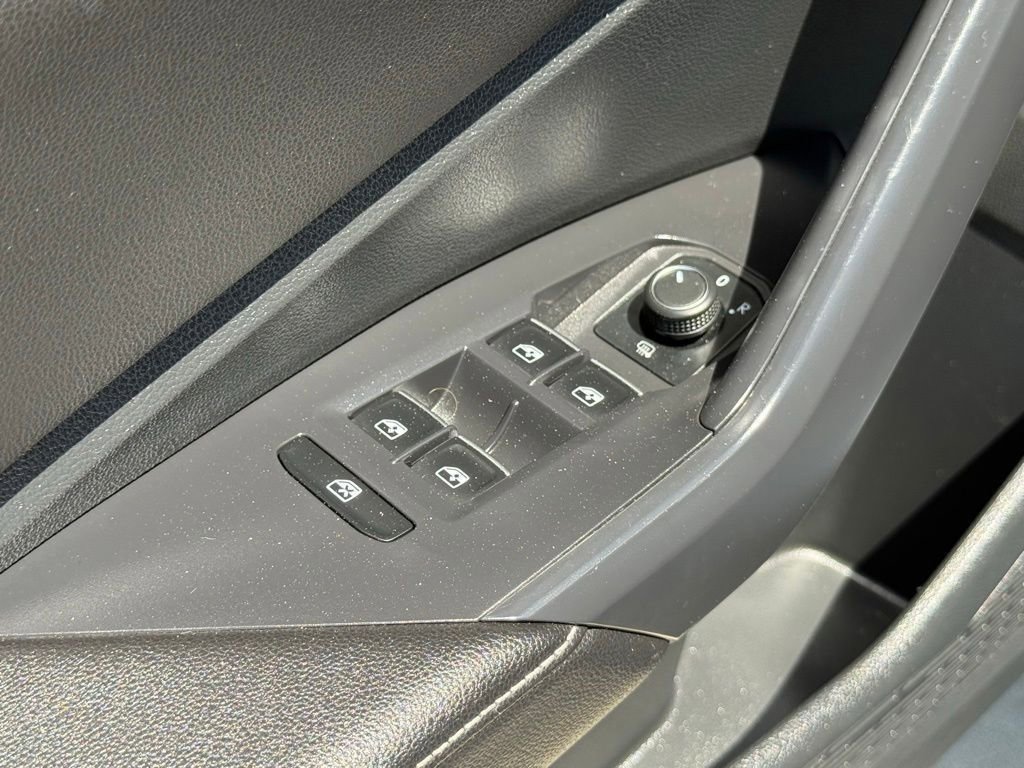 Used 2025 Volkswagen Jetta S FWD image 13