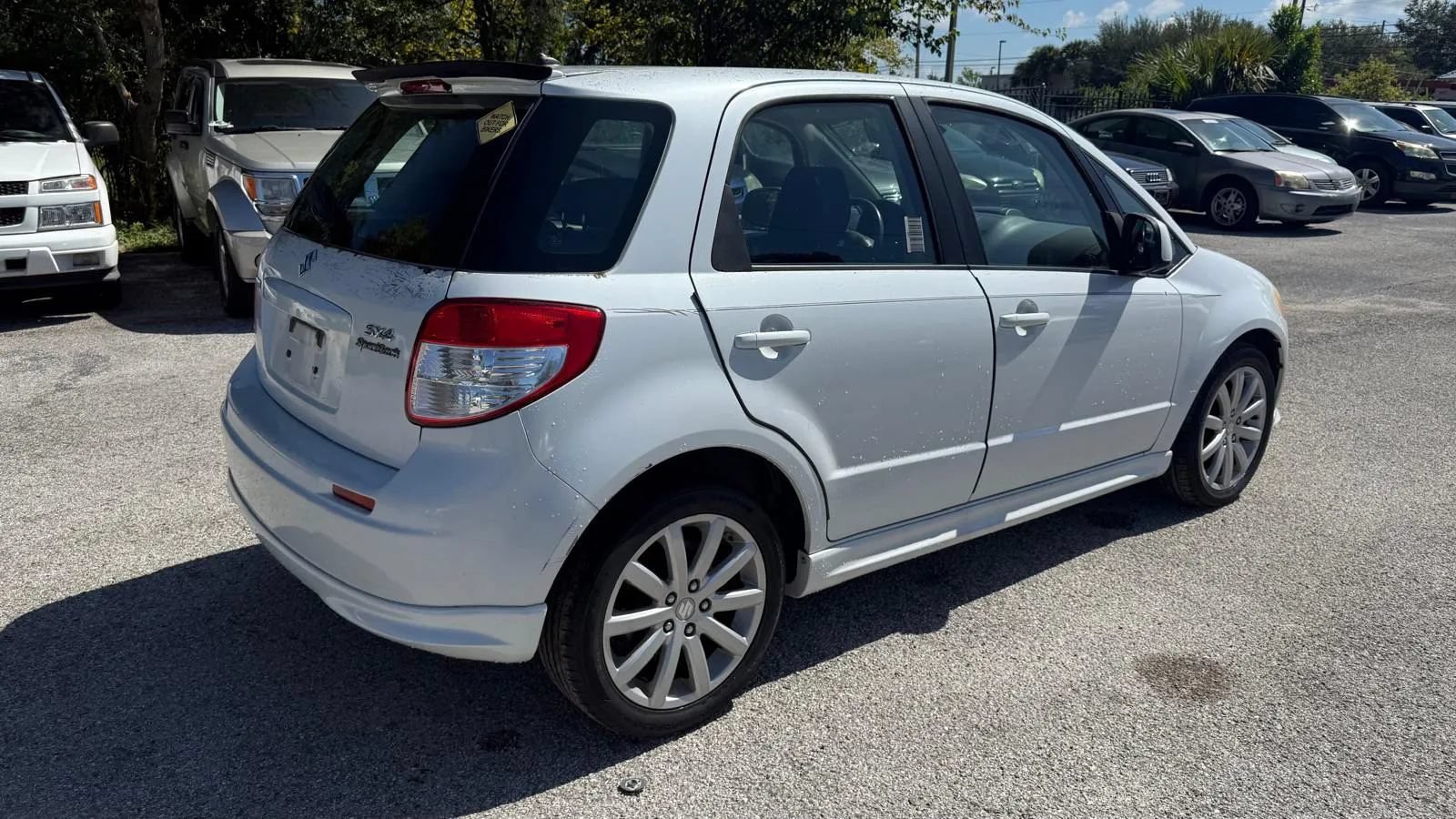 Used 2011 Suzuki SX4 Sportback FWD image 6