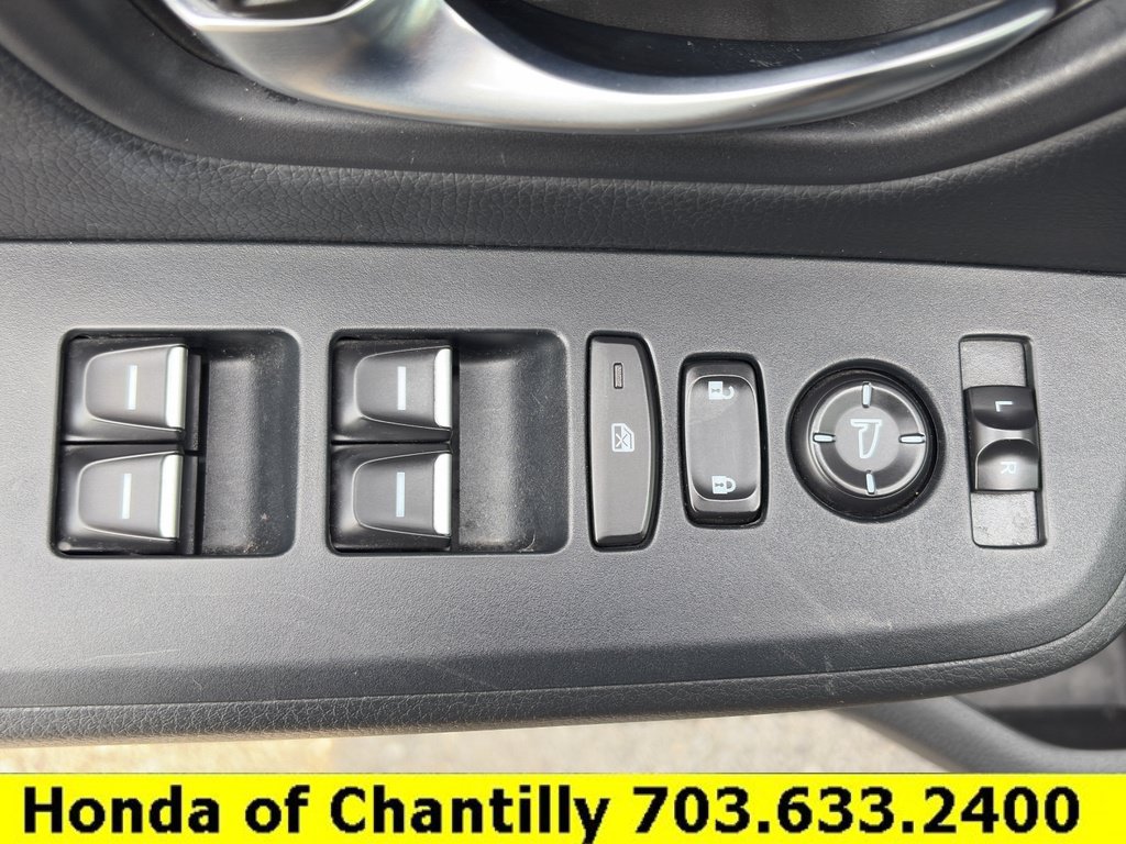 Certified 2024 Honda Pilot Touring image 23