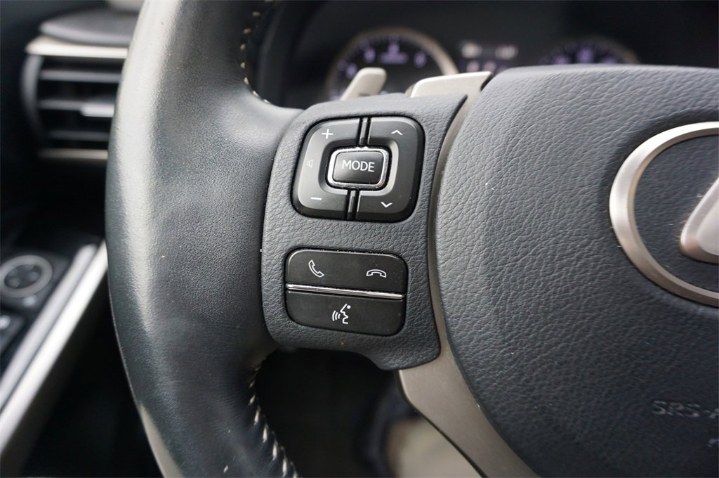 Used 2020 Lexus IS 300 AWD w/ Premium Package image 8