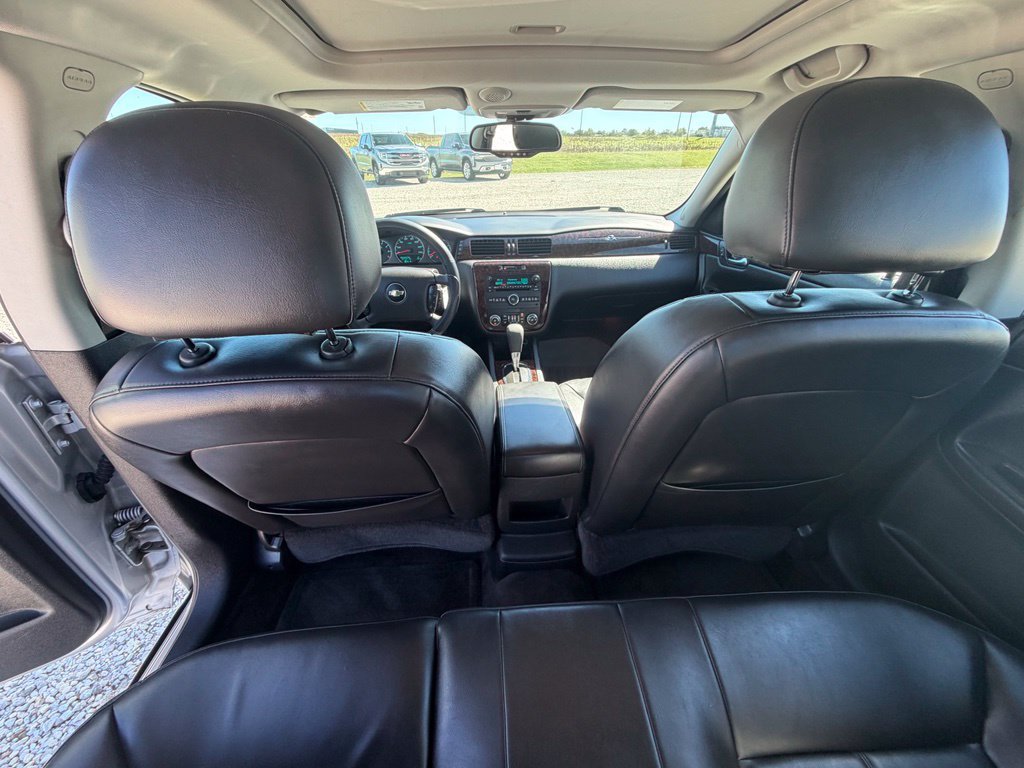 Used 2015 Chevrolet Impala LTZ FWD image 22