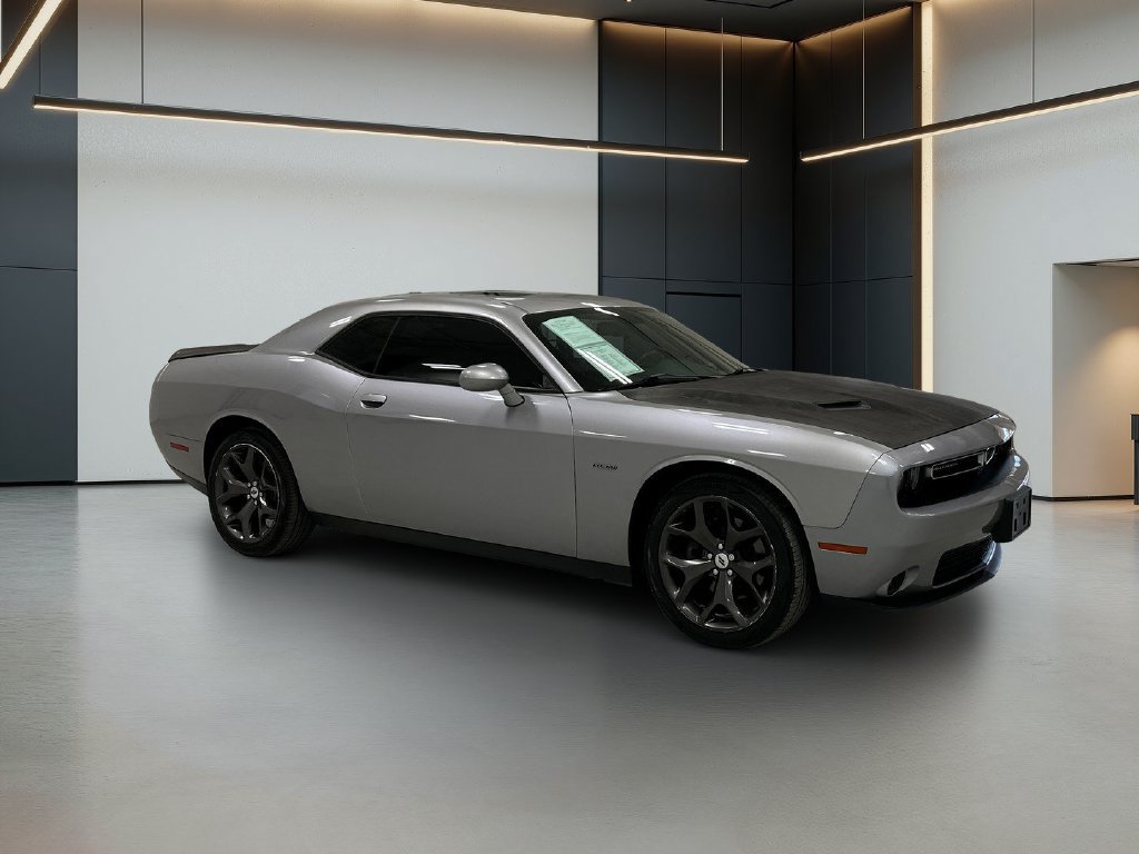 Used 2018 Dodge Challenger R/T Plus RWD image 8