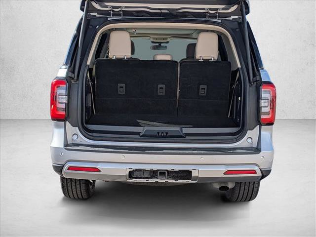 Used 2023 Ford Expedition Limited image 6