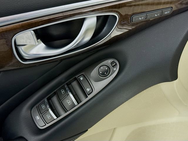 Used 2015 INFINITI Q50 Premium w/ Technology Package image 18
