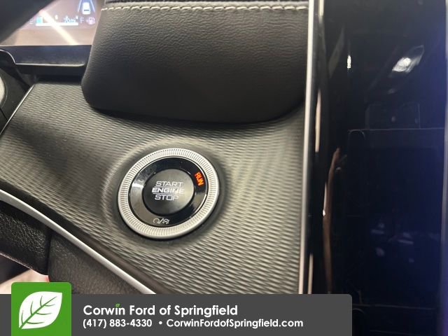 Used 2025 Jeep Grand Cherokee Laredo X w/ Luxury Tech Group I image 27