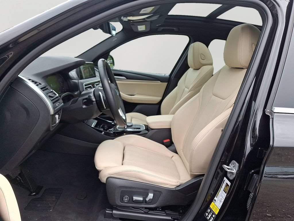 Used 2023 BMW X3 xDrive30i w/ Convenience Package AWD/4WD image 14