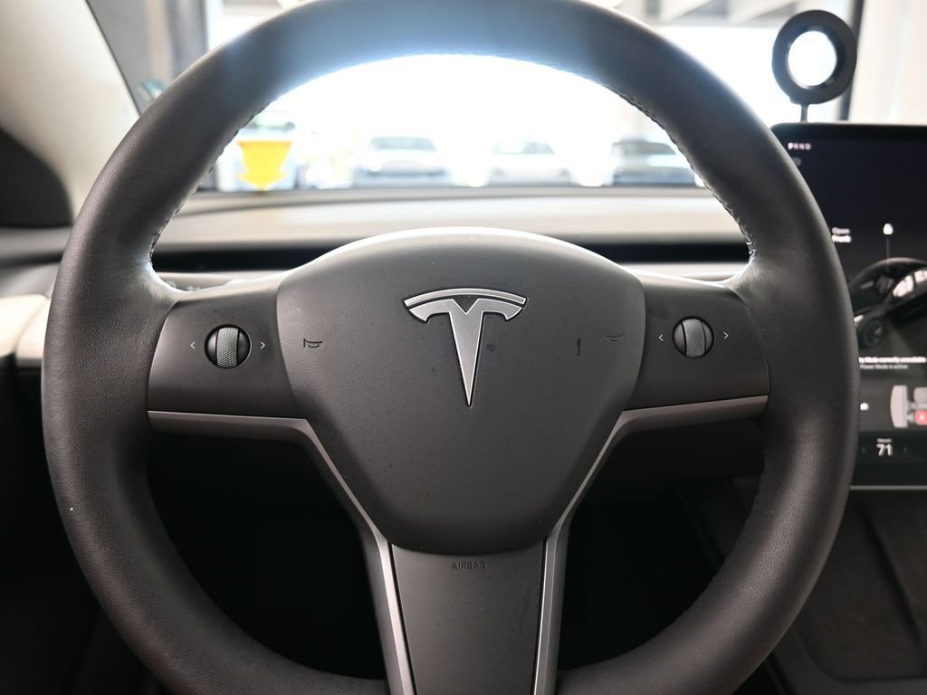 Used 2022 Tesla Model 3 image 27