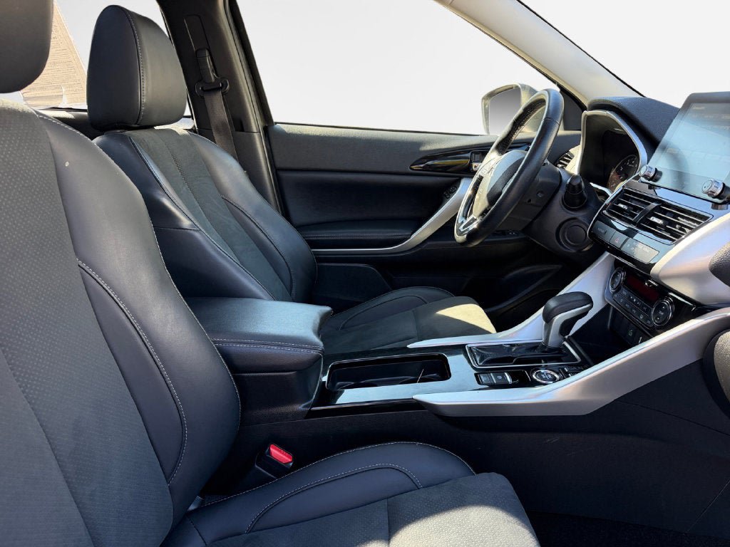 Used 2025 Mitsubishi Eclipse Cross SE AWD/4WD image 30