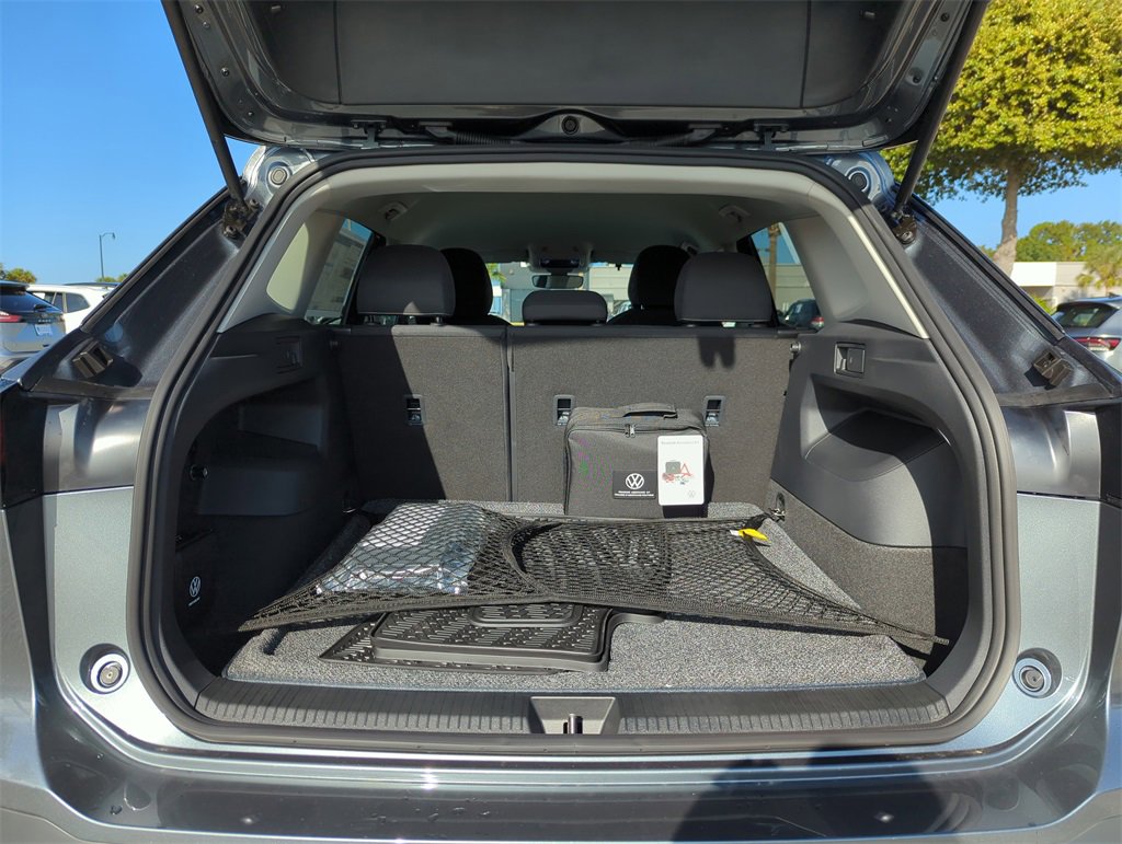 New 2026 Volkswagen Tiguan S image 14