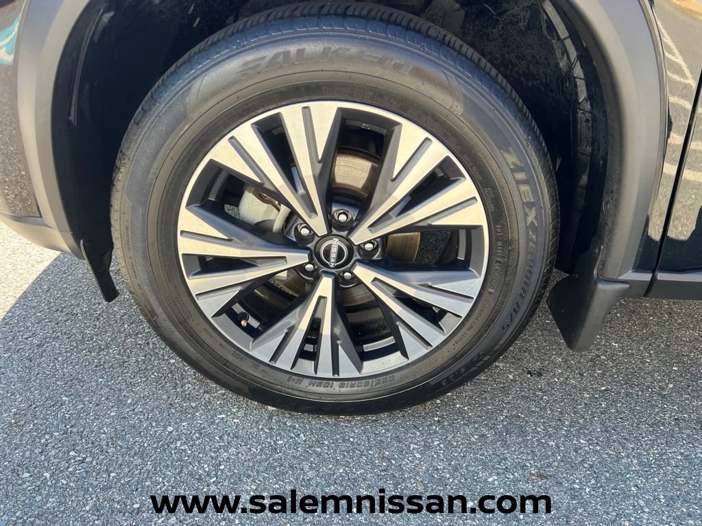 Used 2023 Nissan Rogue SV w/ SV Premium B Package FWD image 30