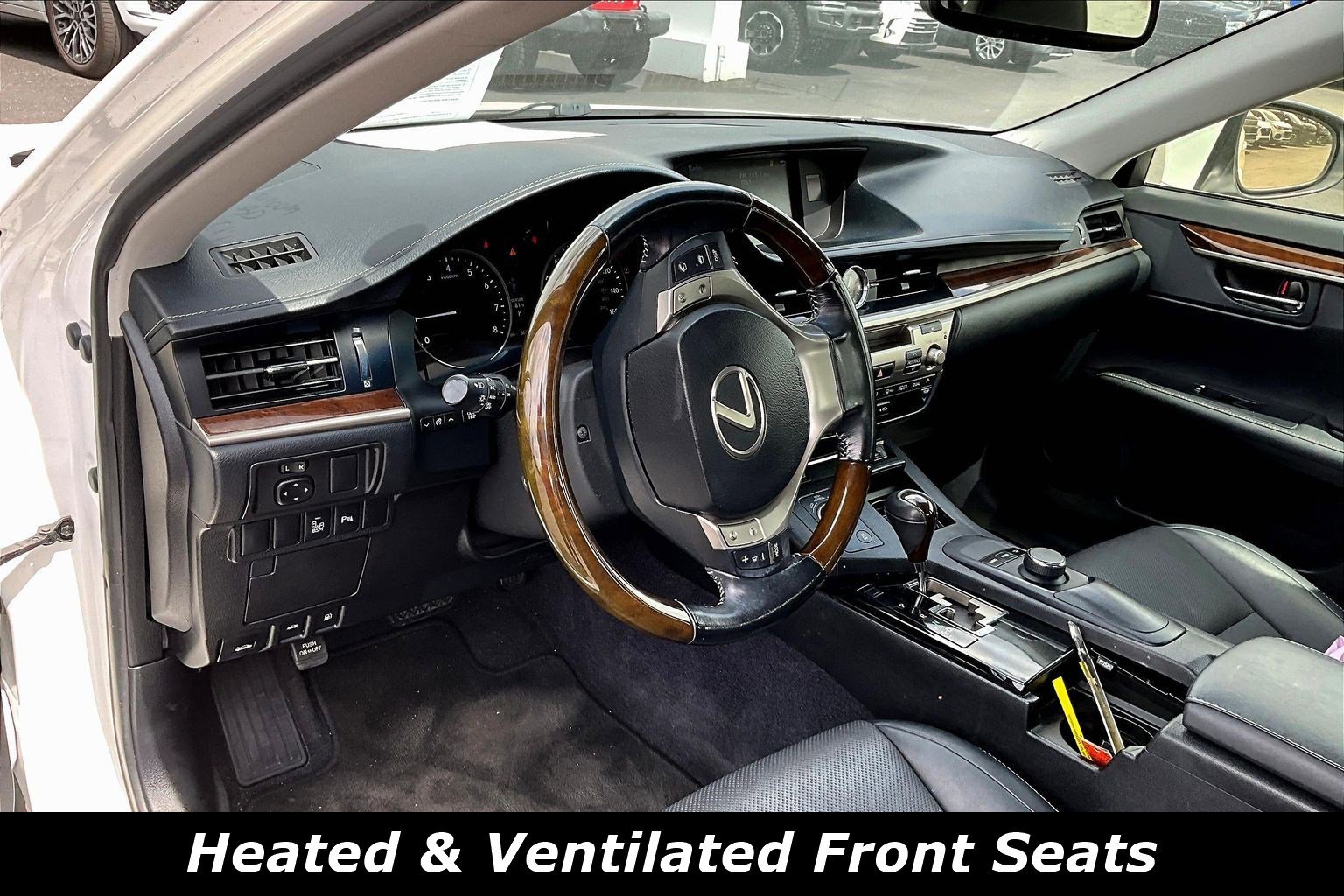 Used 2015 Lexus ES 350 w/ Premium Package image 4