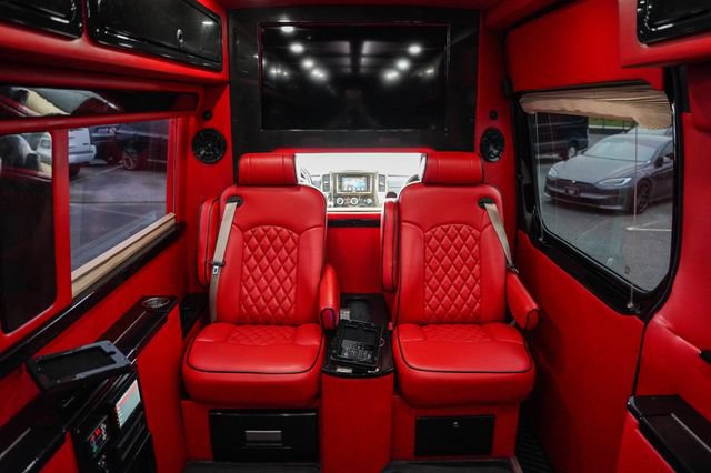 Used 2016 Mercedes-Benz Sprinter 2500 image 10