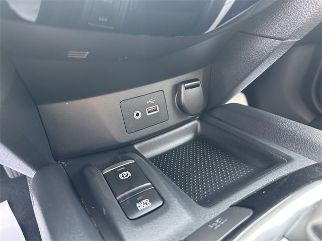 Used 2019 Nissan Rogue SV w/ Premium Package image 24