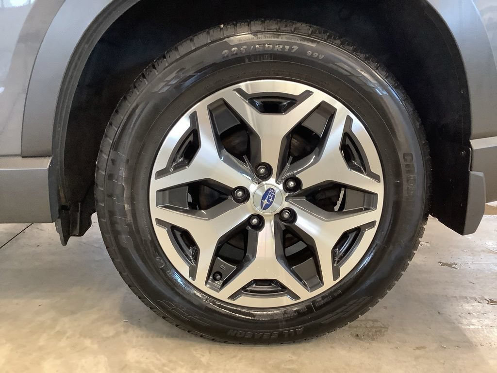 Used 2021 Subaru Forester Premium AWD/4WD image 23