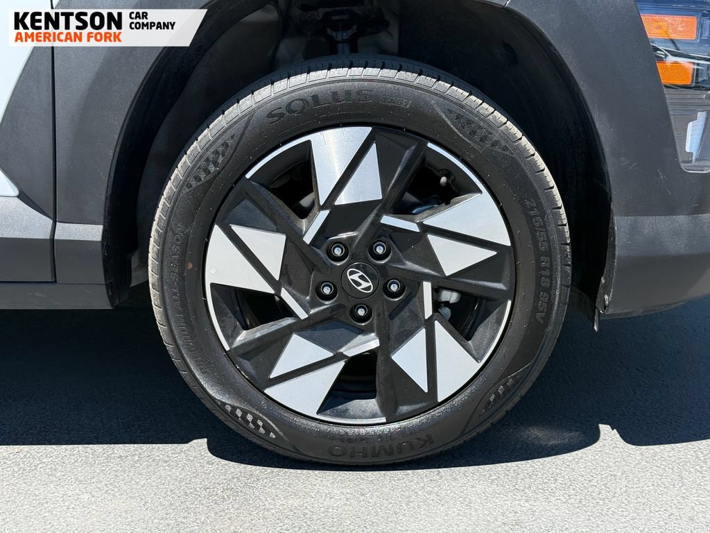 Used 2025 Hyundai Kona SEL AWD/4WD image 12
