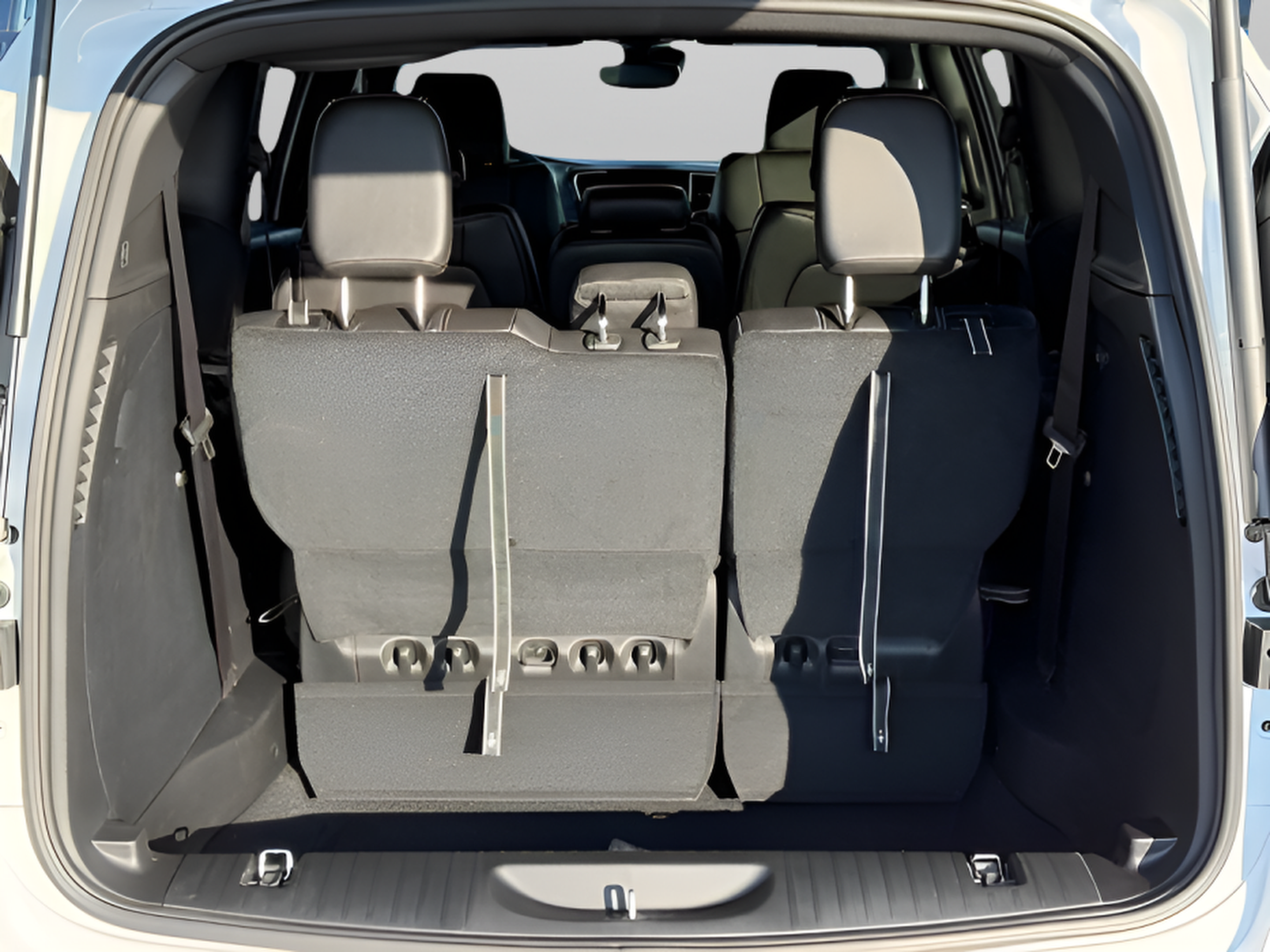 New 2026 Chrysler Pacifica Select w/ S Appearance Package FWD image 8
