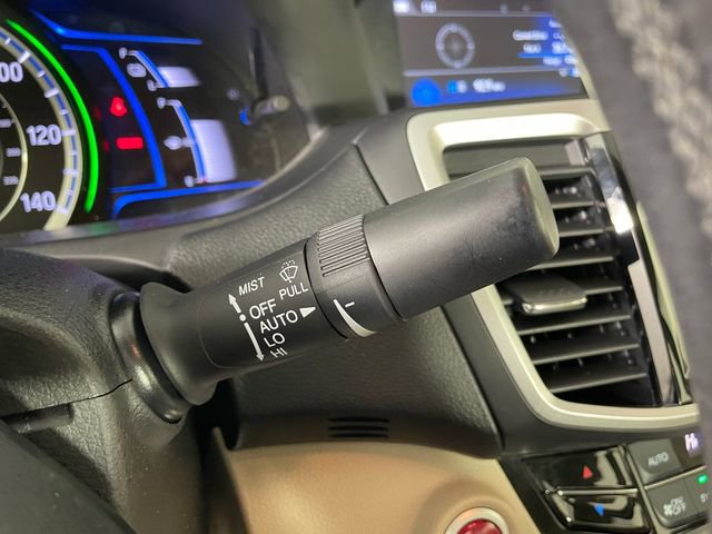 Certified 2017 Honda Accord Touring image 11