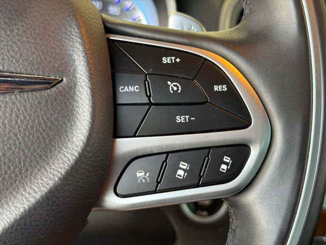 Used 2018 Chrysler 300 C w/ Safetytec Plus Group RWD image 21