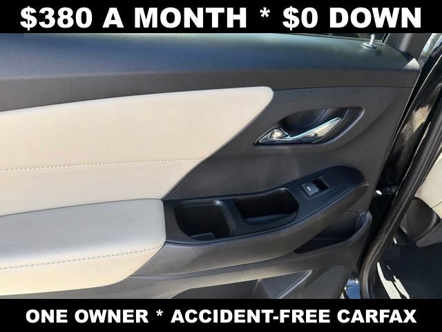 Used 2023 Chevrolet Traverse LS AWD/4WD image 25