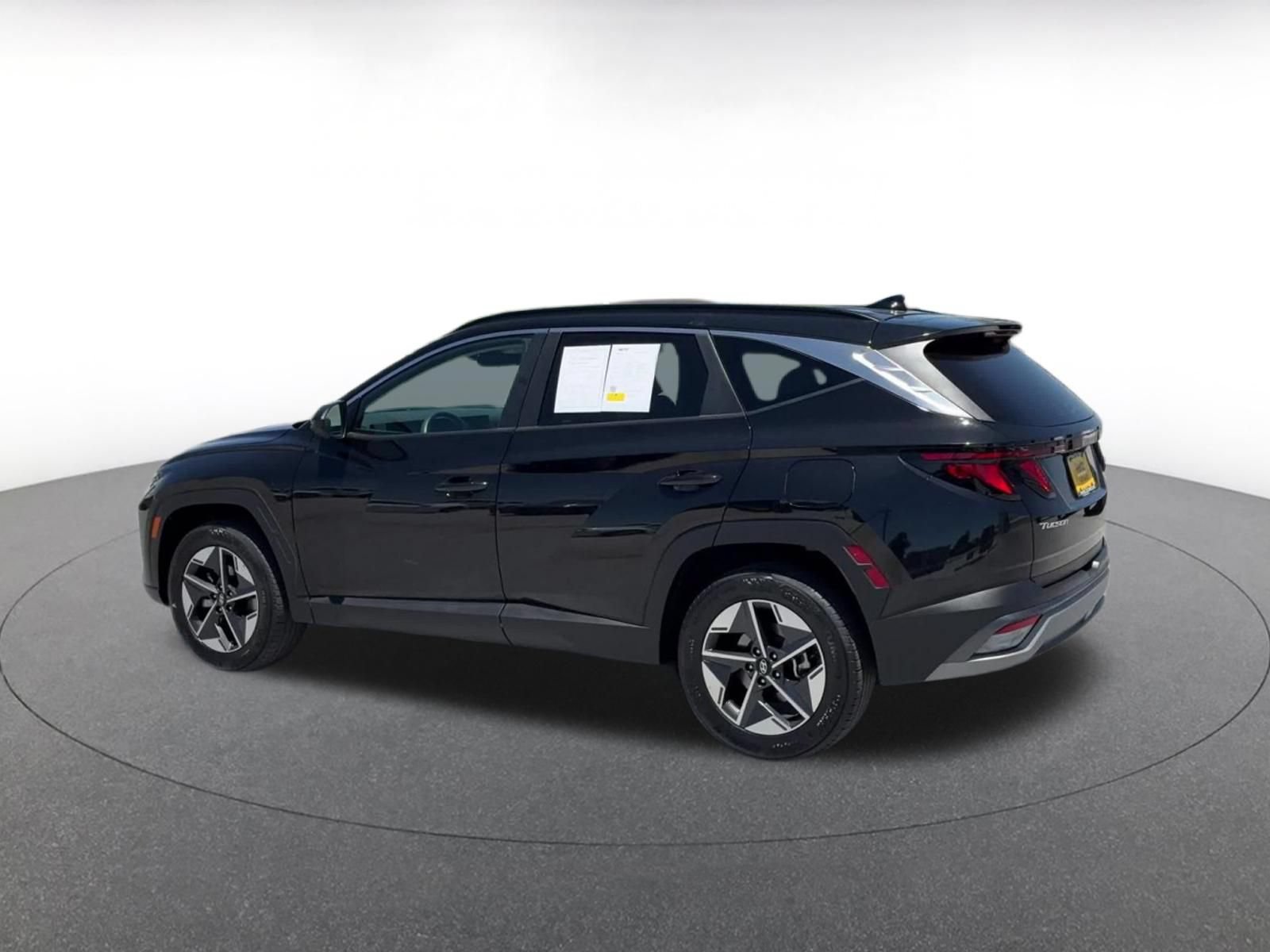 Used 2025 Hyundai Tucson SEL AWD/4WD image 10
