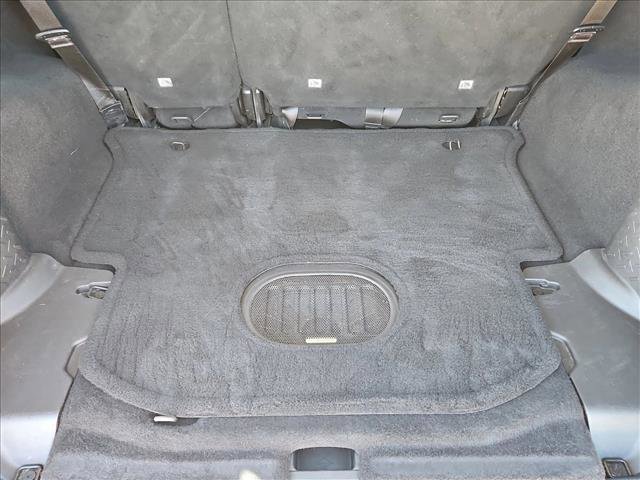 Used 2018 Jeep Wrangler Unlimited Rubicon w/ Cold Weather Group image 6