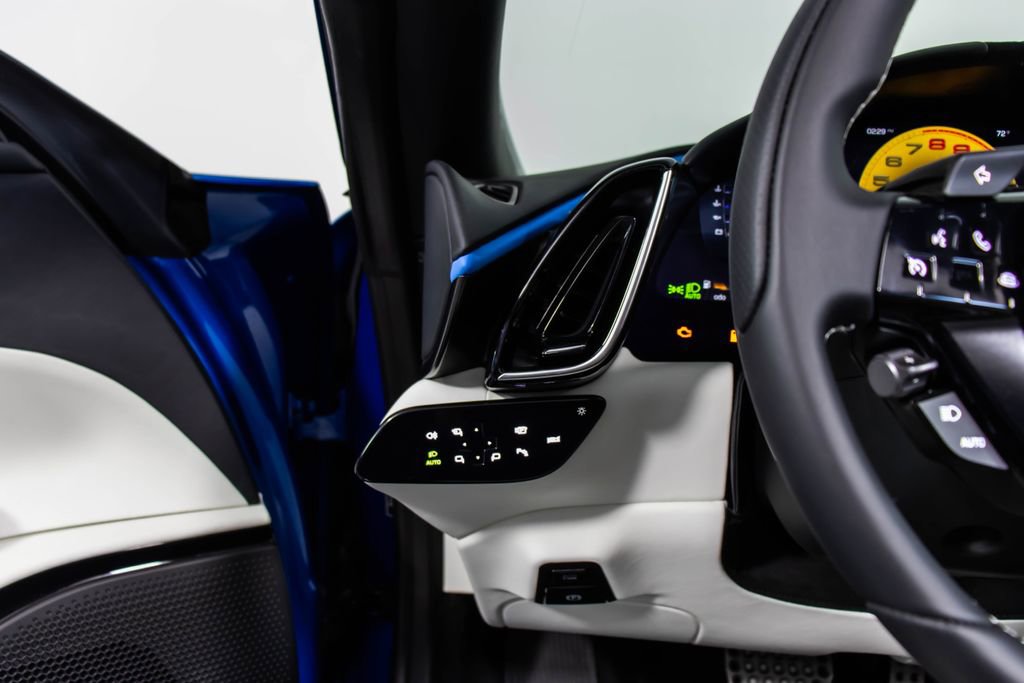 Certified 2025 Ferrari Roma Spider image 38